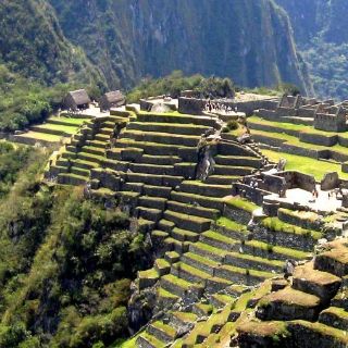 Exposición fotográfica del Machu Picchu en el Parlamento Europeo