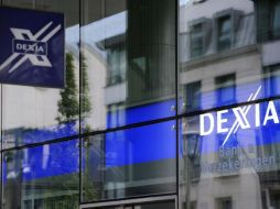El titular de finanzas del gobierno de Bélgica dijo que no se quiere desmantelar al banco Dexia por esto dará una garantía. ESPECIAL  /