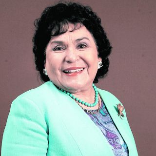 Ven a Carmen Salinas como una diva
