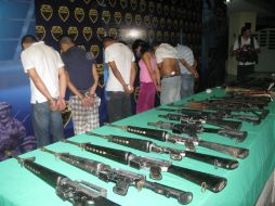 El grupo que se resguardaba en una casa de seguridad atrás de la Dirección de la Policía de Zapopan.  /