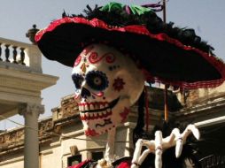 Las 'Catrinas Deportivas' estarán hoy a la vista del público en el Patio San Pedro del Centro Cultural El Refugio.  /