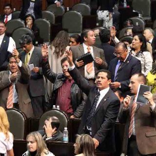Diputados rechazan terna para consejeros de IFE