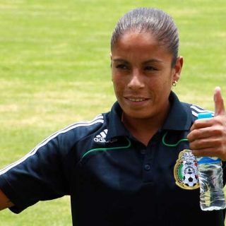 Maribel Domínguez lidera selección mexicana en futbol femenino