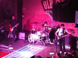 Lucybell apareció en escena rebasadas las 23:00 horas. ESPECIAL  /