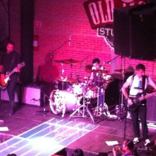 Lucybell se luce ante los tapatíos