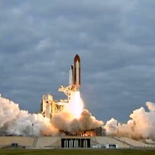 Cohete chino pone por primera vez en órbita un satélite de Eutelsat