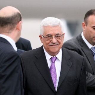 Abbas llega a Colombia para reunión con Santos en gira por Latinoamérica