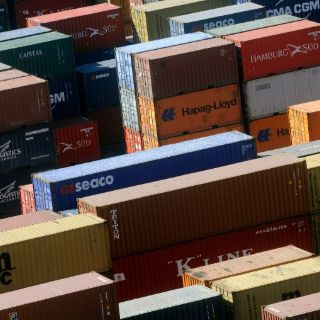 Presenta balanza comercial déficit de 806 MDD en agosto: Inegi