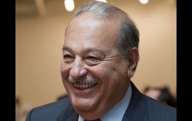 En la fotografía el empresario Carlos Slim, propietario de la telefónica América Móvil. ARCHIVO  /