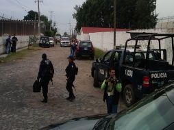 En el lugar del hallazgo se reunieron elementos de diversas corporaciones policiacas.  /