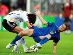 Francesco Totti de Italia y Michael Ballack de Alemania. MEXSPORT  /