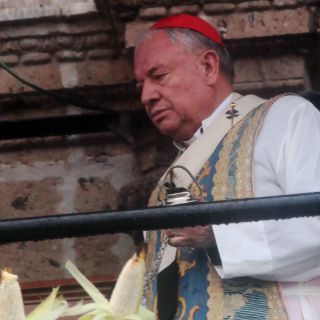 Sandoval insiste en orar para el cese de la violencia