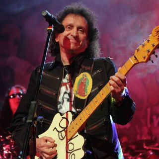 Alex Lora no buscó triunfar, sino trascender