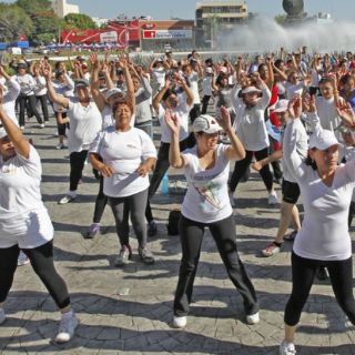 Mujeres que hacen mucho ejercicio llegarían antes a menopausia