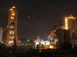 Las acciones de Cemex rebotaban un 13.81 por ciento, a 4.45 pesos. ARCHIVO  /