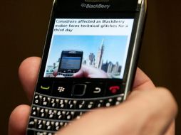 La empresa dijo que no procederá a eliminar los mensajes acumulados. AP  /