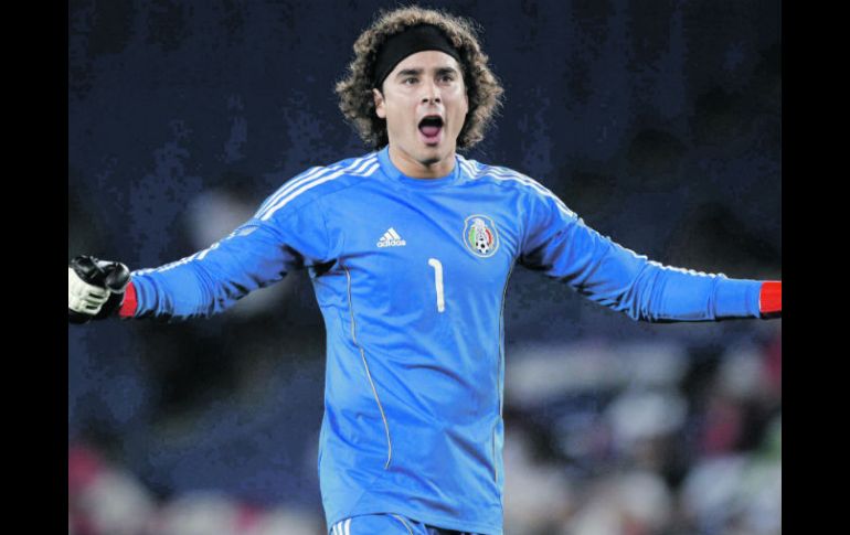 El portero Guillermo Ochoa podrá continuar con su carrera con el Ajaccio francés sin ningún riesgo de una suspensión. MEXSPORT  /