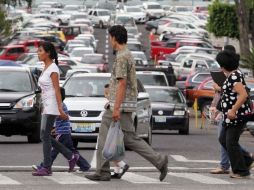 Los carriles exclusivos para los autos panamericanos deben quedar libres para abrir paso a estos vehículos.  /