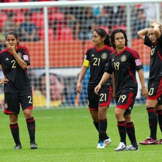Tri femenil no está obligado a ganar el oro: Medina