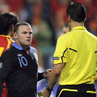 Rooney, suspendido por tres partidos