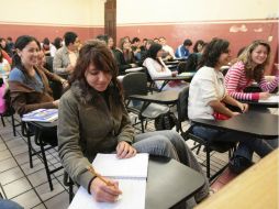 La educación preescolar, primaria y secundaria conforman la educación básica; ésta y la media superior serán obligatorias  /