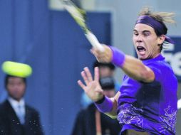 Rafael Nadal jugó un mal partido ante el alemán Florian Mayer y fue vencido en dos sets. AFP  /