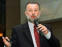 El presidente de la Comisión de Educación, José Trinidad Padilla, les garantizó a los maestros que la educación será prioridad.  /