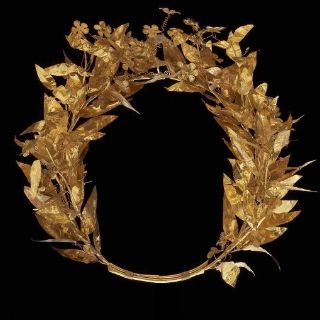 Inauguran en el Louvre una exposición griega y otra china