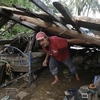 Garantizan recursos económicos para apoyar a afectados de “Jova”