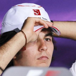 Hamilton rompe racha de Red Bull; sale primero en Corea