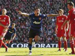 Javier Hernández festeja su anotación con el carisma que lo caracteriza. AP  /