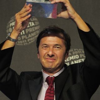 Javier Moro, un superventas que debuta en los grandes premios literarios