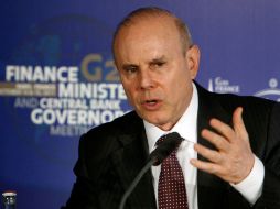 El ministro de finanzas en Brasil, Guido Mantega en rueda de prensa. AP  /