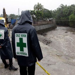 Declaran emergencia nacional por lluvias en El Salvador