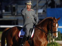 El jinete de Chile, Max Piraino monta a 'Jaguar' durante la competencia. AP  /