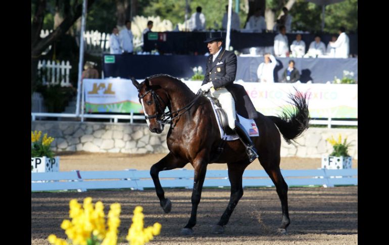 César Alberto Parra, en lomos de Grandioso. EFE  /