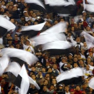 La Policía detiene a más de 300 hinchas de Colo Colo antes del duelo con 'UC'