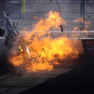 Muere el piloto Dan Wheldon durante una carrera en Las Vegas