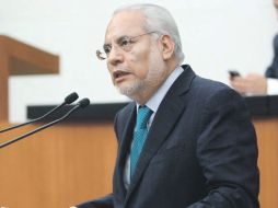 El senador Carlos Jiménez dice que Calderón hizo sus declaraciones ante la desesperación real por el regreso del PRI en 2012. ESPECIAL  /