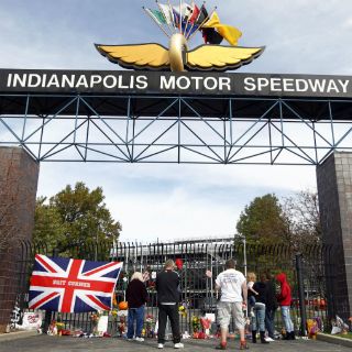 La Fórmula Uno rinde homenaje a Wheldon