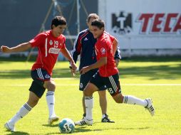 Durante el entrenamiento del equipo Chivas en Verde Valle.  /
