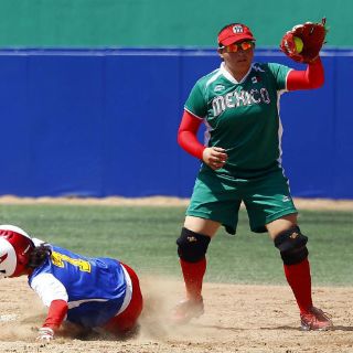 Mexicanas pierden en debut de softbol femenil