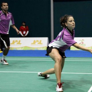 Rivero acaricia la perfección en bádminton