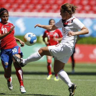 Canadá supera a Costa Rica en futbol femenil