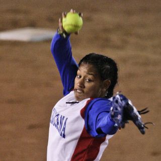 Sin problemas, Estados Unidos vence en softbol femenil