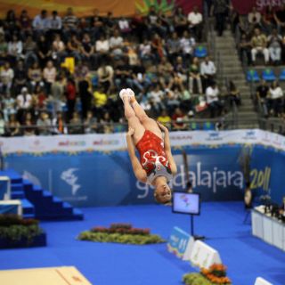 Canadá se lleva el oro en trampolín femenino