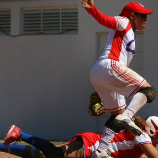 Cuba acumula victorias en softbol femenil
