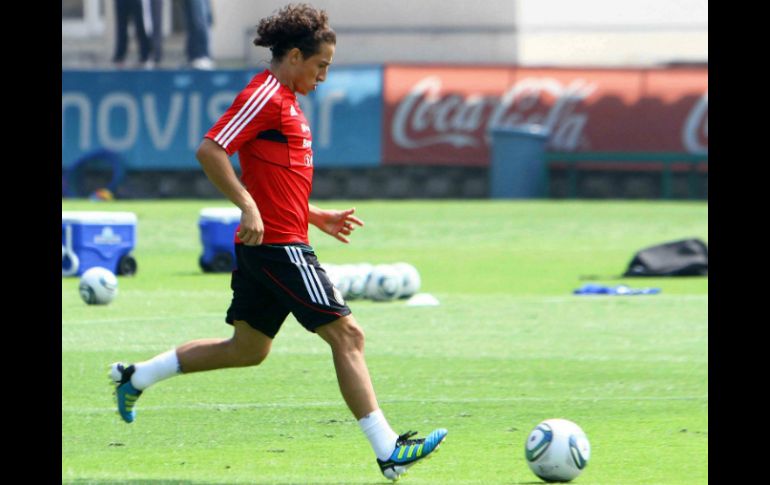 Se prevé que mañana, el futbolista entrene al parejo de sus compañeros. MEXSPORT  /