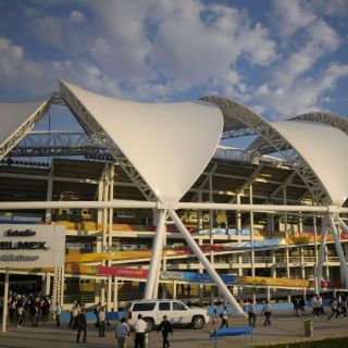 Inauguran el Estadio de Atletismo