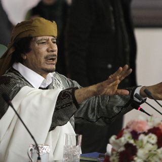 Diversas versiones sobre captura de Gadhafi en Sirte